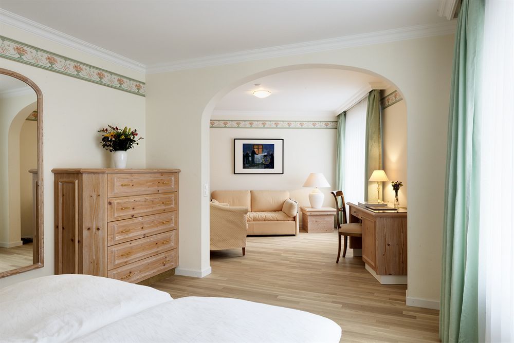 Kunsthotel Linde Garni Айнзиделн Екстериор снимка
