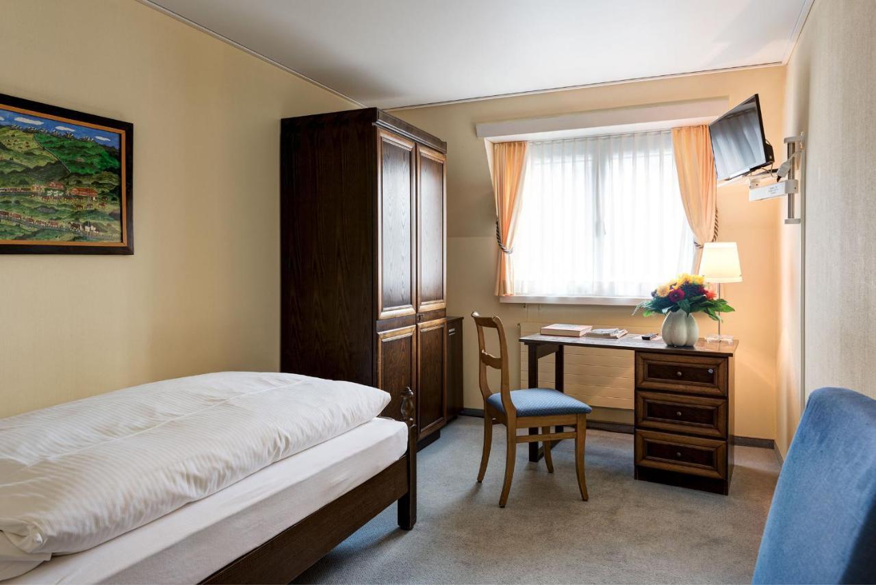 Kunsthotel Linde Garni Айнзиделн Екстериор снимка